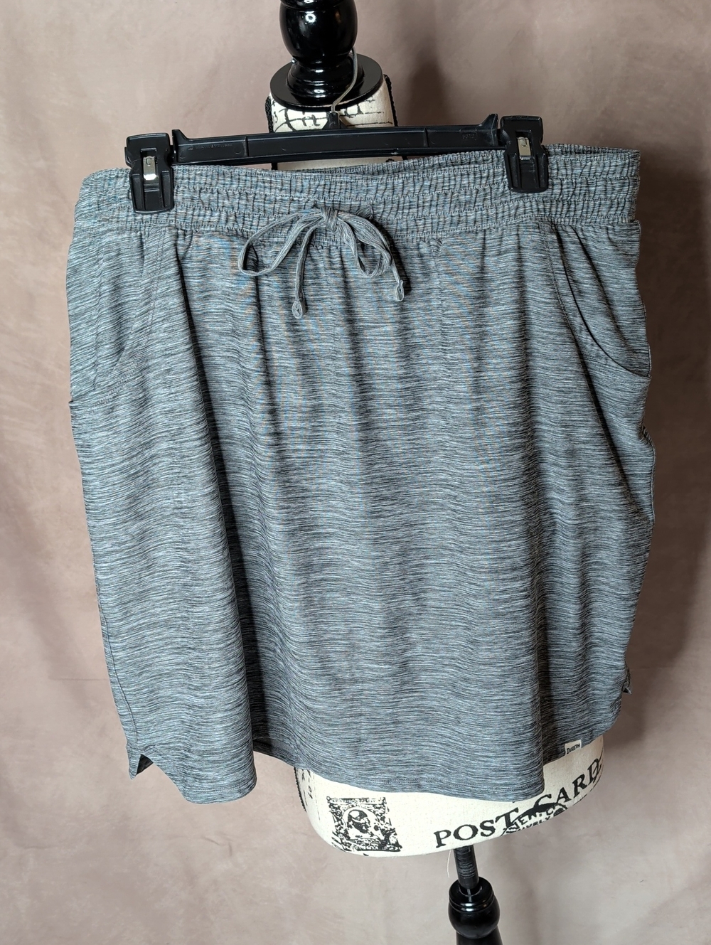 Duluth Trading Company Women's Armachillo Cooling Knit Skort Heather Grey Large